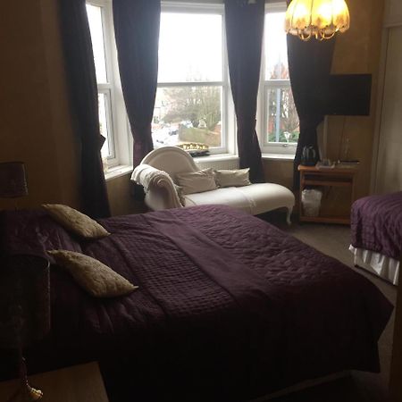 Green Bank Guest House Barrow-in-Furness Extérieur photo
